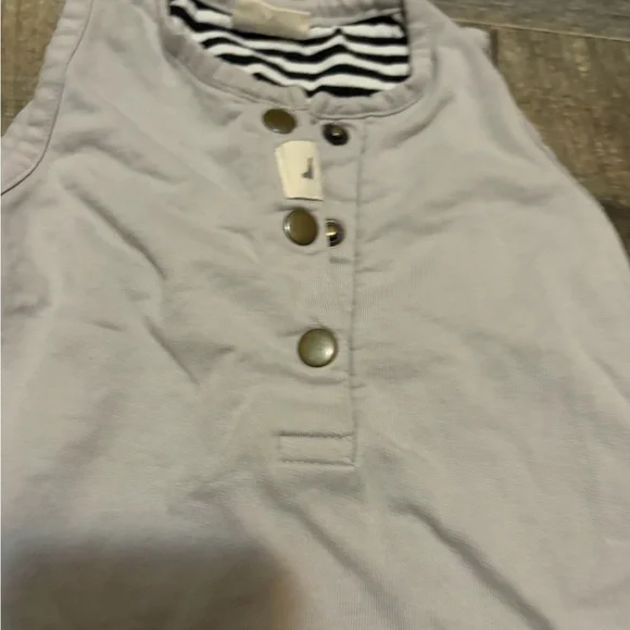 Turtledove London 1-2 years Gray Romper with Black and White Accents - Picture 5 of 8